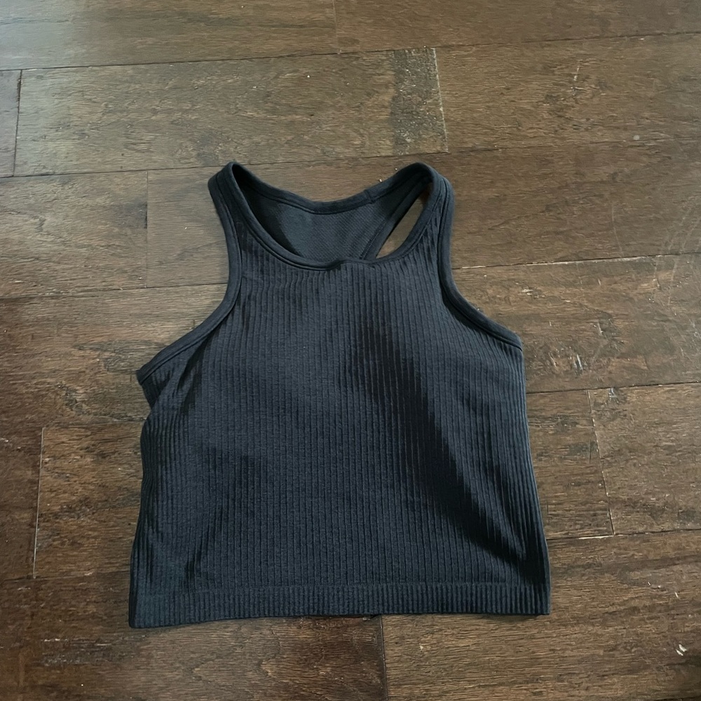 Lululemon black tank top size 6